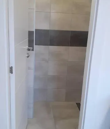 Komforna Soba U Centru #3 Vendégház